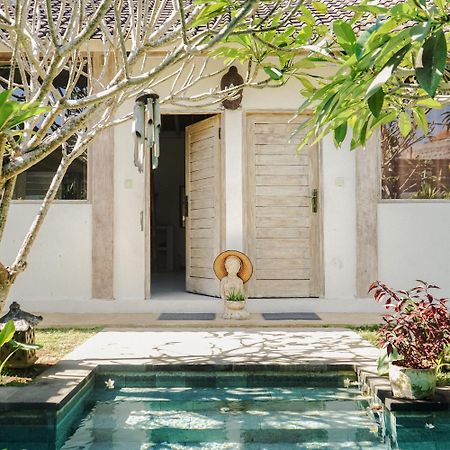 Damai Uluwatu Hotell Exteriör bild